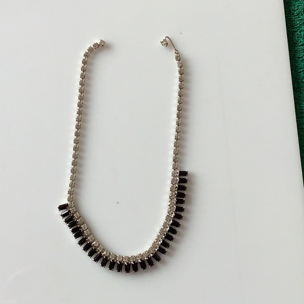Chocker necklace